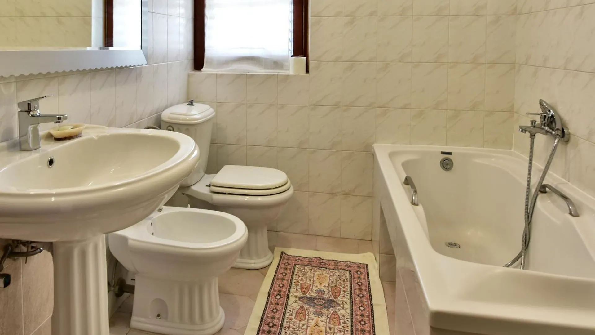 Apartamento Charming Tulip On The Sea Funtana