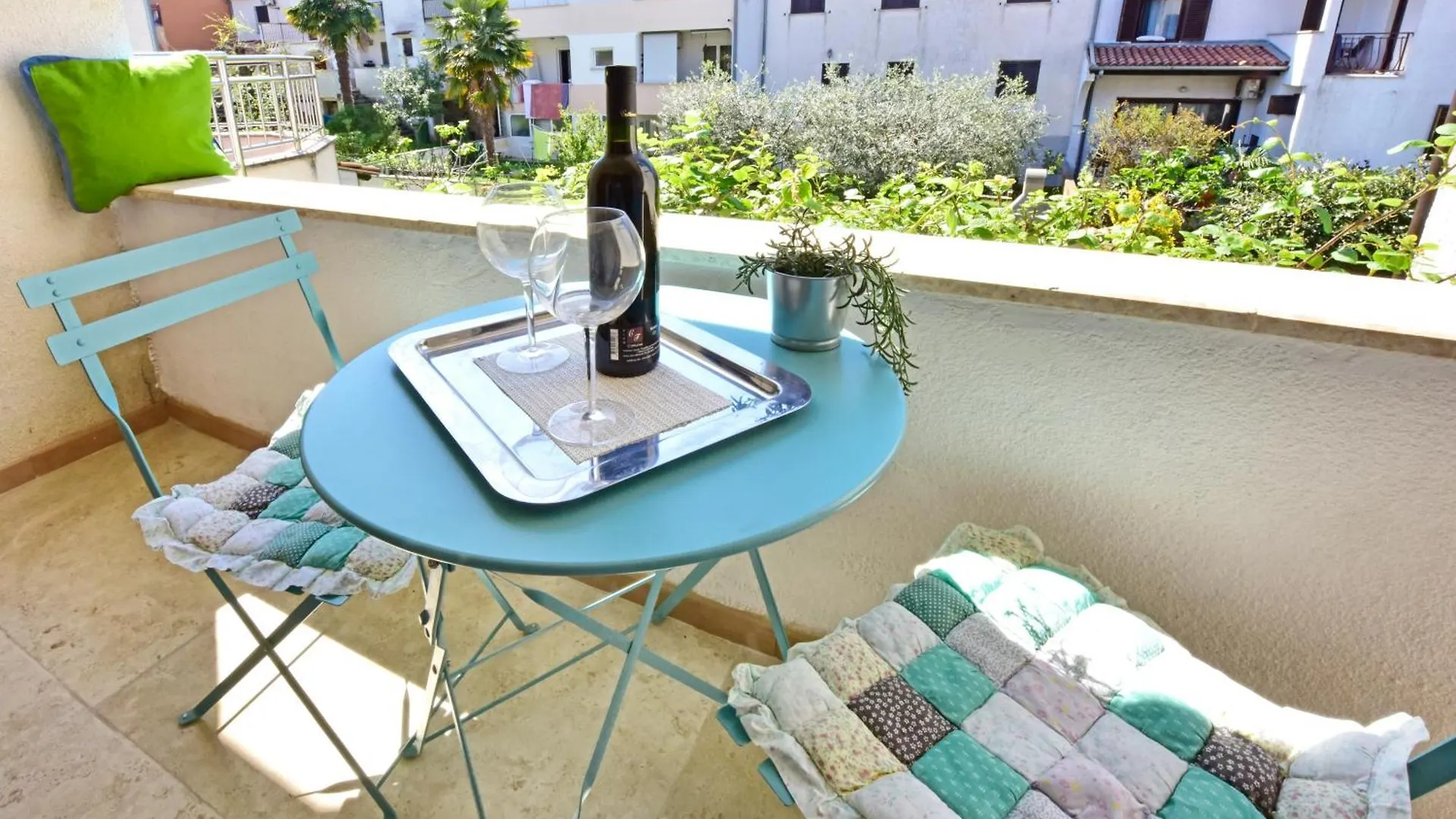 Ferienwohnung Charming Tulip On The Sea Funtana Apartment